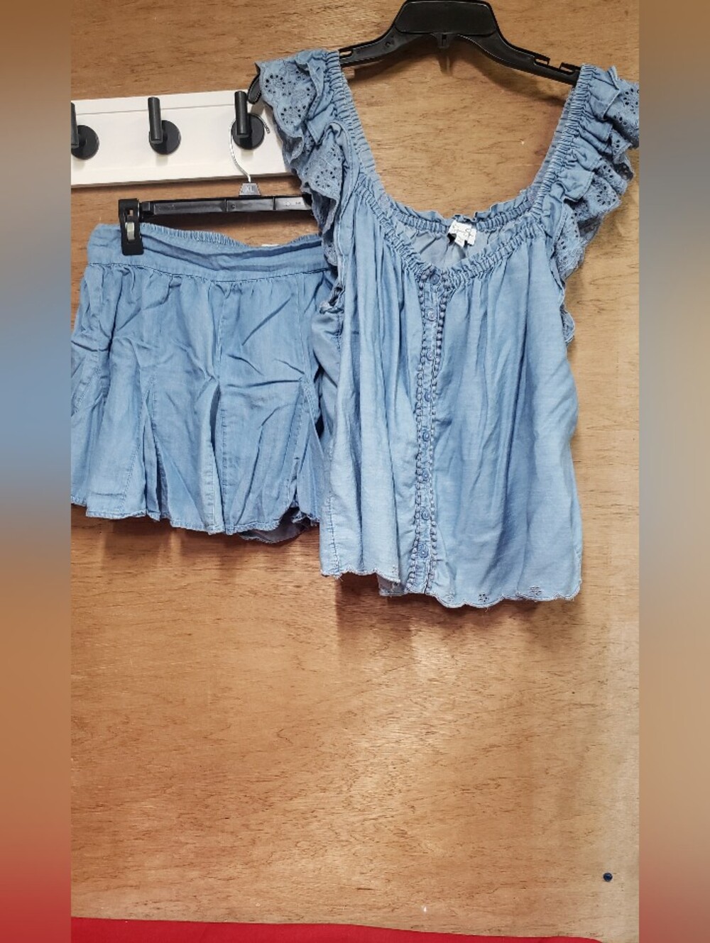Jessica Simpson 2 Pc Skort Set With Ruffled And Eyelet Detailing Top Medium - Picture 7 of 8